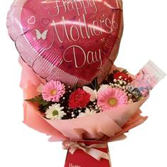 Floral balloon arrangement