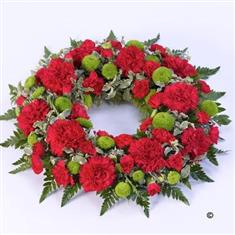 classic wreath red